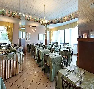Hotel Fabilia Family