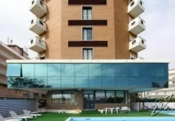 Hotel Fabilia Family 4*